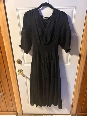 J GEE Black Lightweight Dress Size Medium